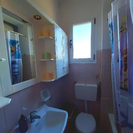 Lotus 5 Apartment Almiros Beach